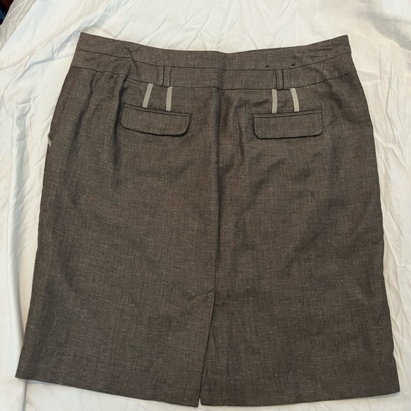 Banana Republic pencil skirt - Picture 2 of 4